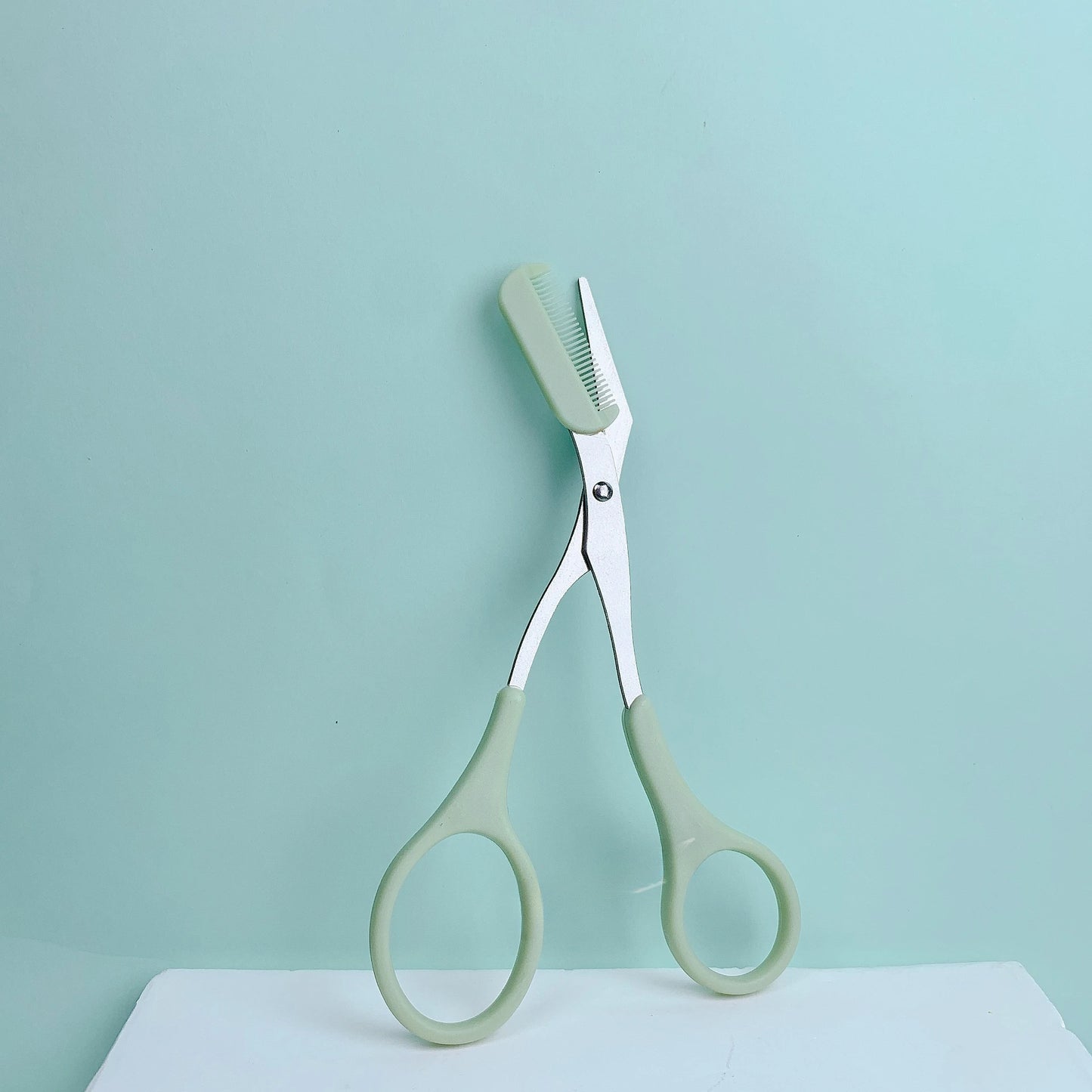 Eyebrow Razor Scissor Stainless Steel Safe Anti-scratch Trimmer for Beginners Crescent Sharp Beauty Tool Multi-color